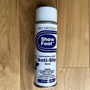 Bio-groom Show Foot Anti-Slip Spray - Dog Paw Protector